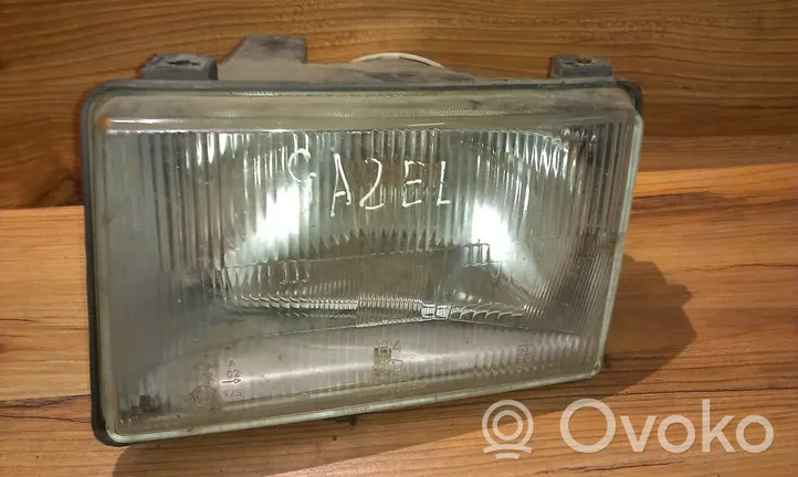 GAZ  GAZelle Lampa przednia 6813711