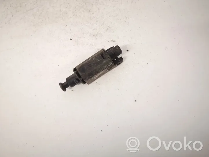 Volkswagen PASSAT B3 Brake pedal sensor switch 191945515