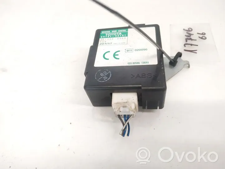 Toyota RAV 4 (XA20) Durų elektronikos valdymo blokas 8974142151