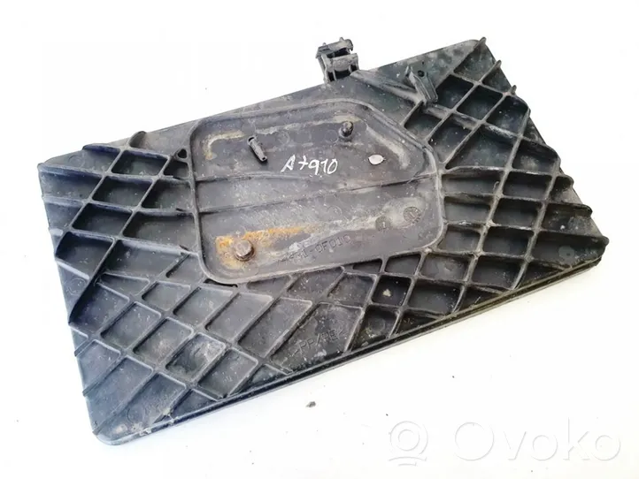 Toyota Corolla Verso AR10 Support boîte de batterie 744310f010