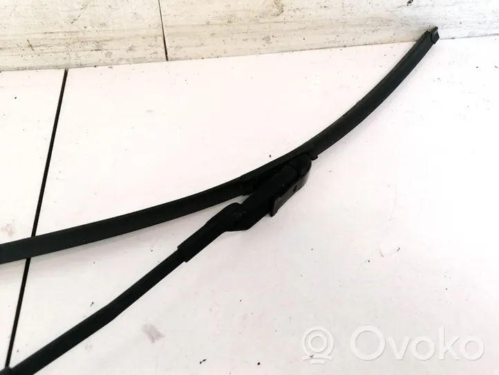 Hyundai ix 55 Front wiper blade arm F00S51F042