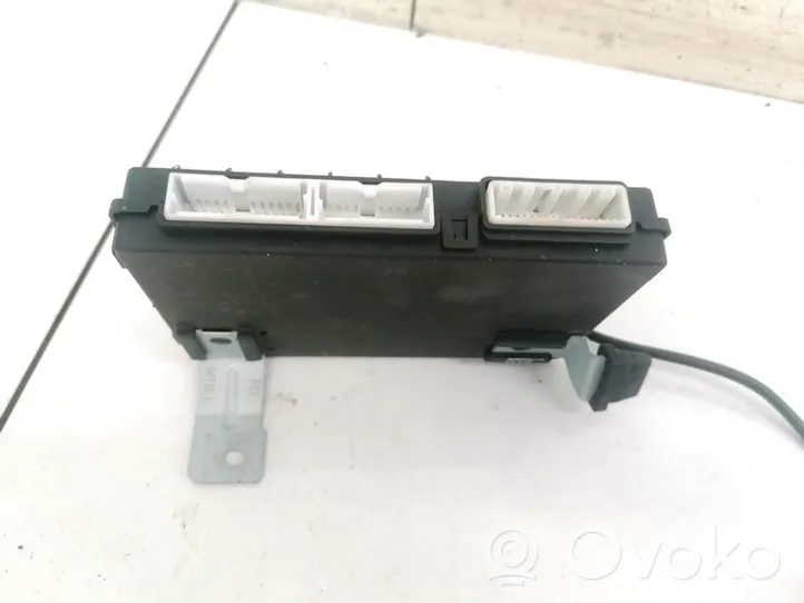 Hyundai i30 Antenos valdymo blokas 954002R000