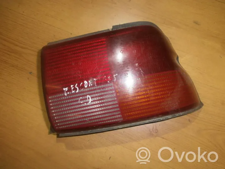 Ford Escort Lampa tylna 93ag13n004aa