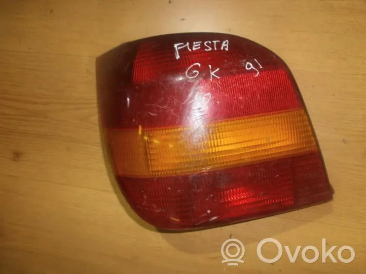 Ford Fiesta Lampa tylna 89fg13a603aa