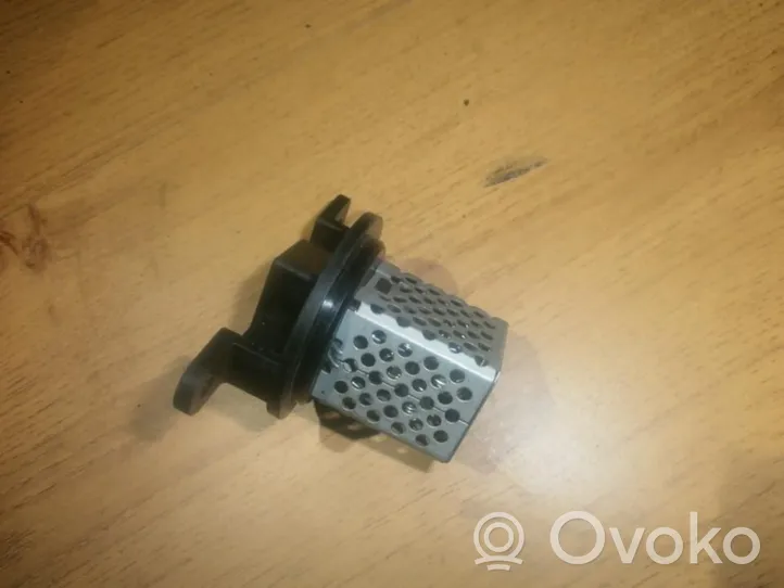 Opel Omega B1 Heater blower motor/fan resistor 