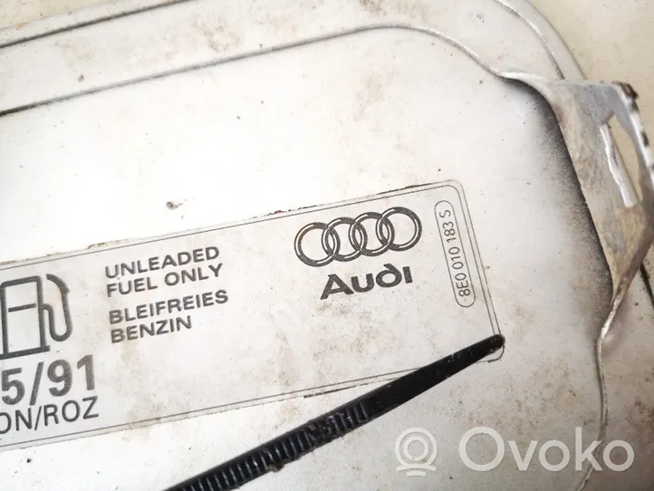 Audi A4 S4 B6 8E 8H Bouchon, volet de trappe de réservoir à carburant 8e0010183s