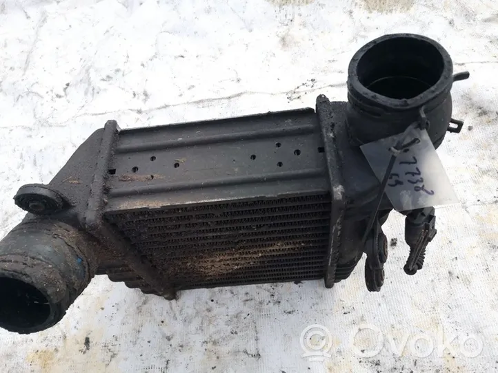 Volkswagen Golf IV Chłodnica powietrza doładowującego / Intercooler 1j0145803