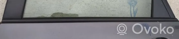 Toyota Verso-S Galinių durų stiklo apdaila 