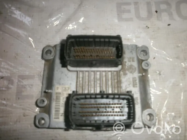 Fiat Stilo Moottorin ohjainlaite/moduuli 0261207086