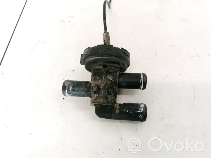 Saab 9-5 Zawór sterujący płynu chłodzącego 90457649