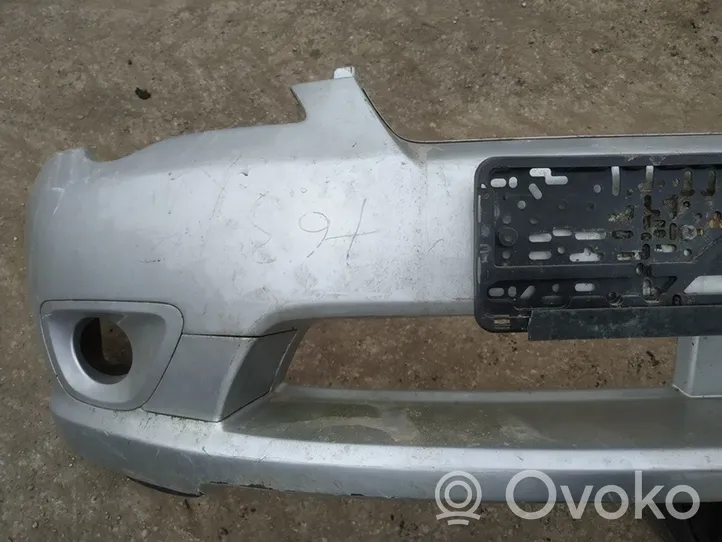 Subaru Legacy Front bumper sidabrinis