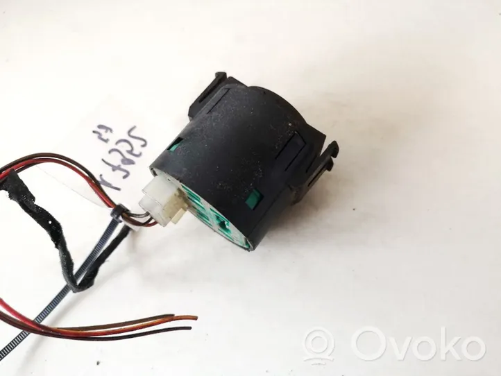 BMW 5 E39 Alarm system siren 65818360995