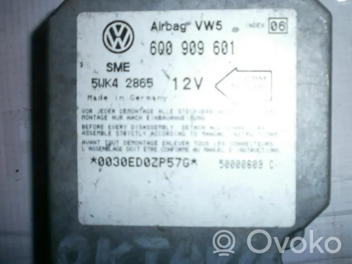 Skoda Octavia Mk1 (1U) Centralina/modulo airbag 6Q0909601