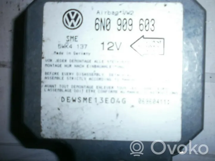 Volkswagen Sharan Oro pagalvių valdymo blokas 6N0909603