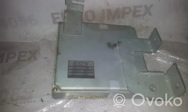 Mazda 121 Sterownik / Moduł ECU B3C918881C