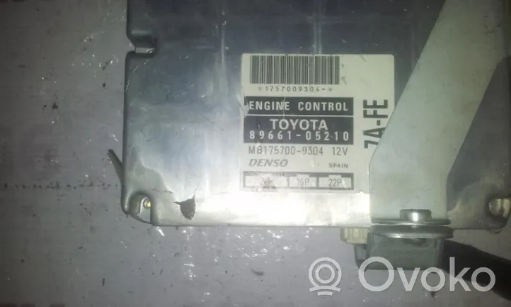 Toyota Avensis T220 Sterownik / Moduł ECU 8966105210