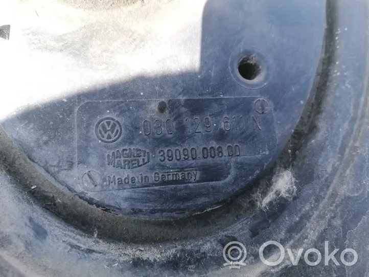 Volkswagen Polo III 6N 6N2 6NF Scatola del filtro dell’aria 030129611n