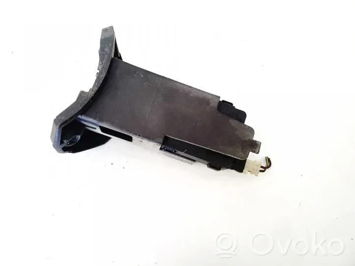 Opel Corsa C Motorino della chiusura centralizzata 13120789