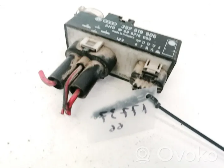 Volkswagen PASSAT B5 Coolant fan relay 357919506