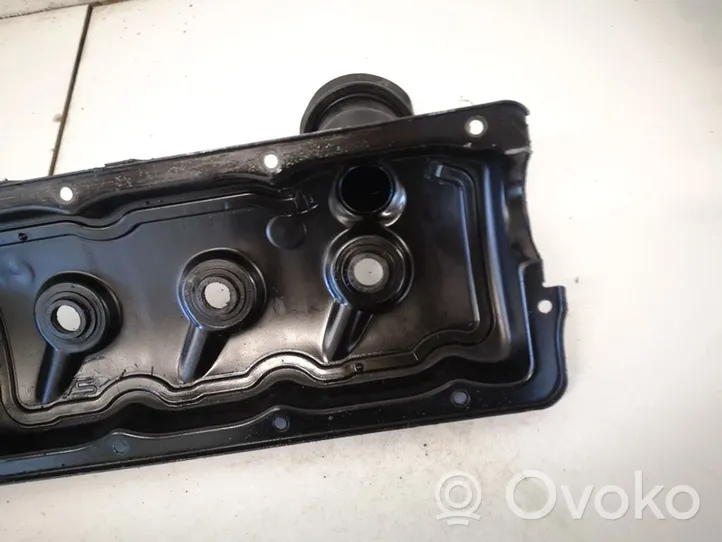 Volkswagen PASSAT B5 Rocker cam cover 059103469k