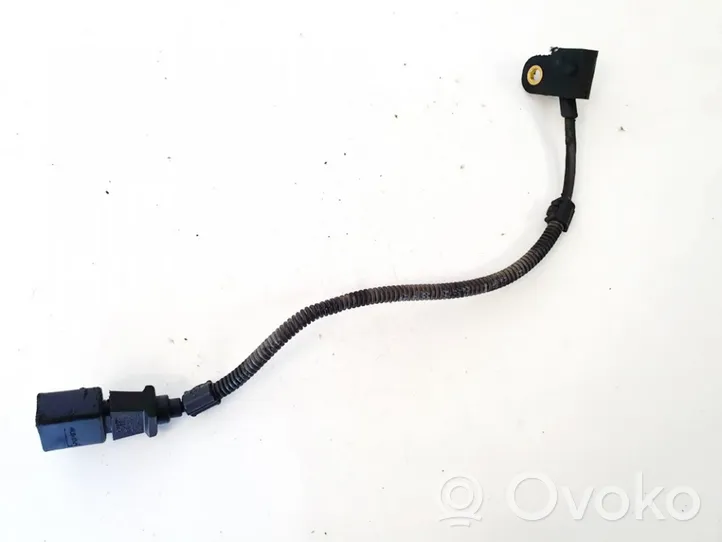 Volkswagen Golf IV Crankshaft position sensor 9805940