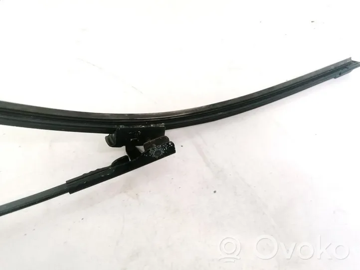 Volkswagen Polo IV 9N3 Front wiper blade arm 6Q1955409A