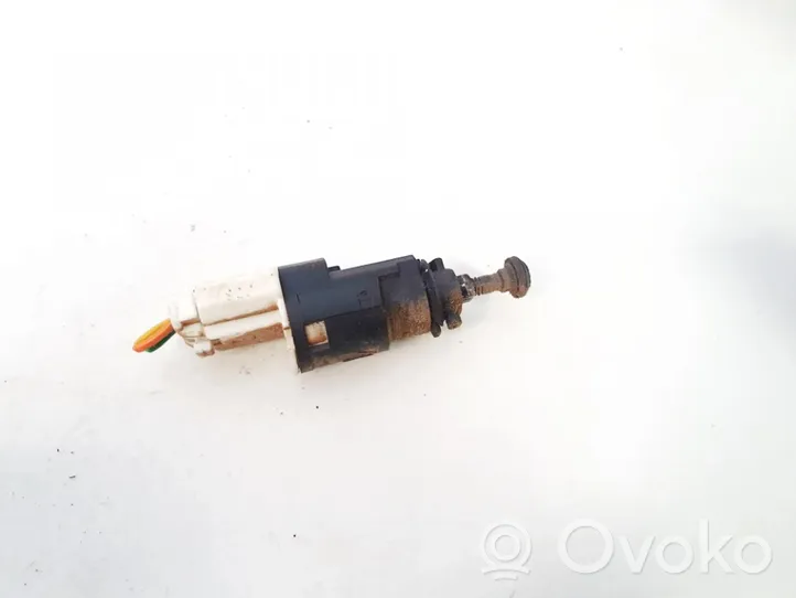 Dacia Logan I Brake pedal sensor switch 