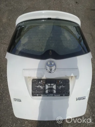 Toyota Verso Takaluukun/tavaratilan kansi baltas