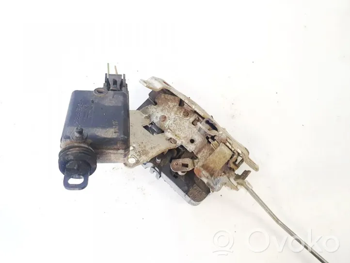 Dacia Logan I Rear door lock 