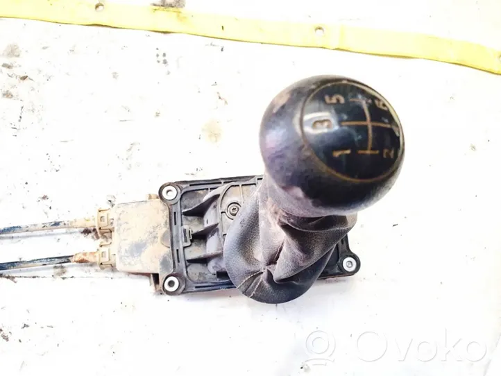 Dacia Logan I Gear selector/shifter (interior) 8200491656b