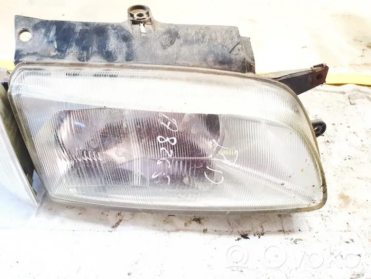 Citroen Berlingo Lampa przednia 