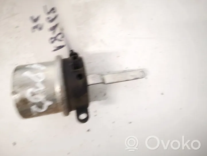 Ford Explorer Valve vacuum 