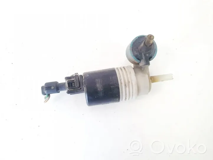 Volkswagen PASSAT B4 Pompe de lave-glace de pare-brise 