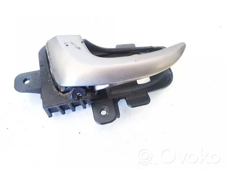 Hyundai i30 Maniglia interna per portiera anteriore 82613gd000