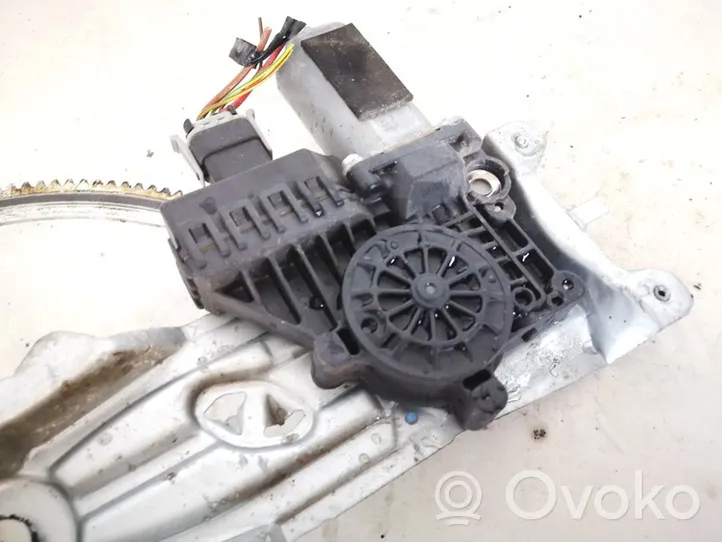 Opel Zafira B Moteur de lève-vitre de porte avant 13132435