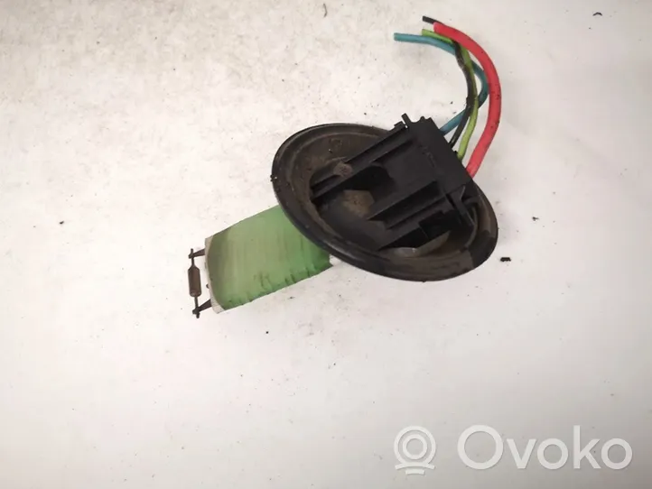 Volkswagen Polo IV 9N3 Mazā radiatora ventilatora reostats 