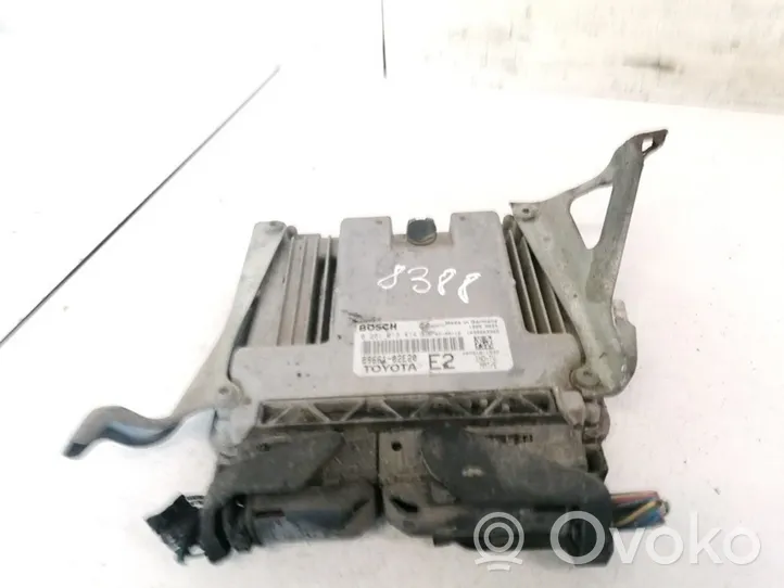 Toyota Auris 150 Sterownik / Moduł ECU 8966102E20