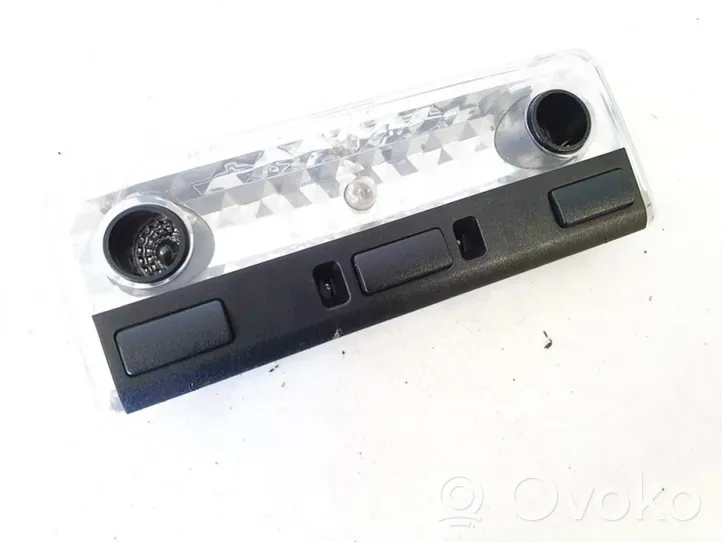 BMW X5 E53 Lampka podsufitki tylna 63316962046