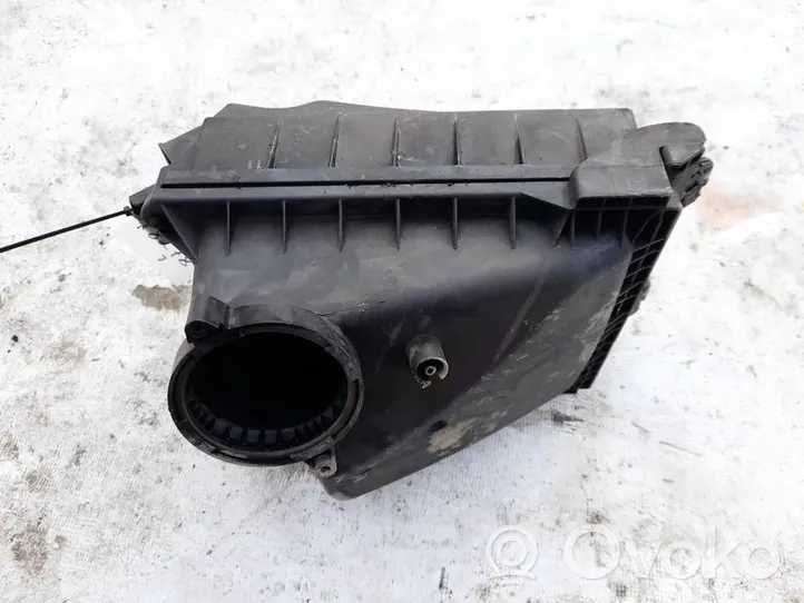 Audi A4 S4 B7 8E 8H Scatola del filtro dell’aria 059000183a