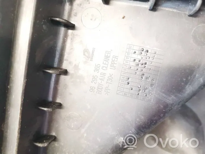 Chevrolet Epica Obudowa filtra powietrza 96295365