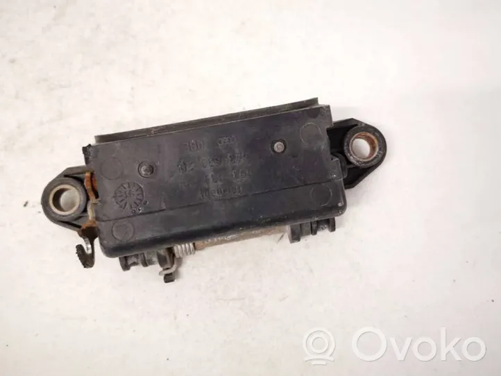 Audi 80 90 S2 B4 Maniglia esterna per portiera anteriore 893839206