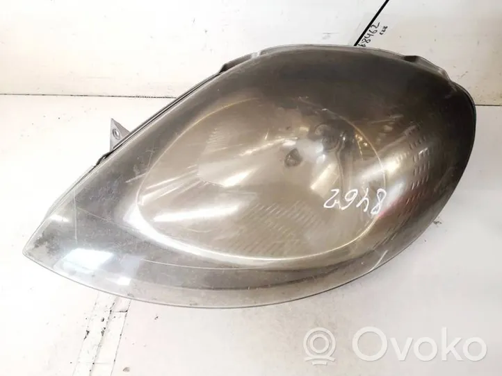 Opel Vivaro Headlight/headlamp 7700311371