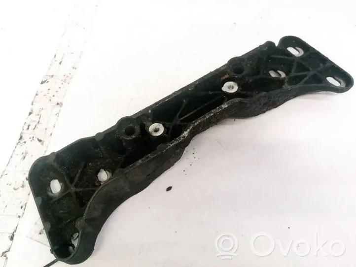 BMW 5 E39 Engine mounting bracket 1092476