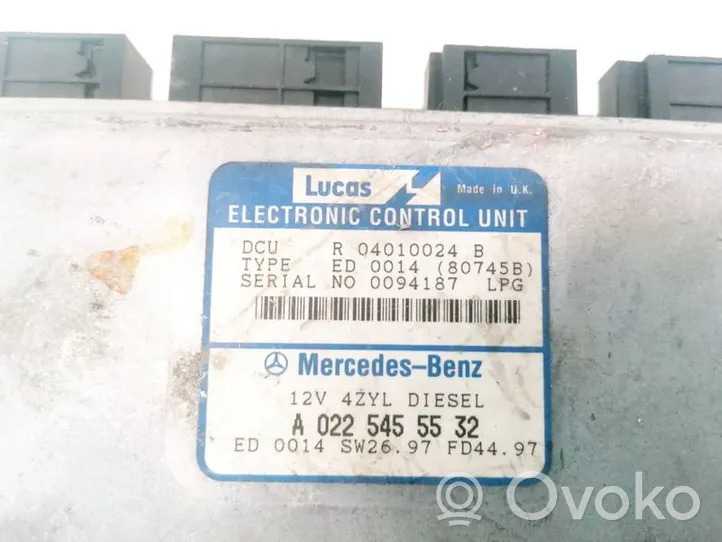 Mercedes-Benz C W202 Calculateur moteur ECU A0225455532