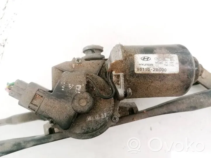 Hyundai Santa Fe Wiper motor 981102B000