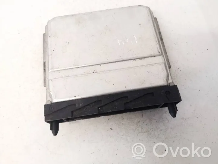 Volvo S80 Calculateur moteur ECU 09470738b