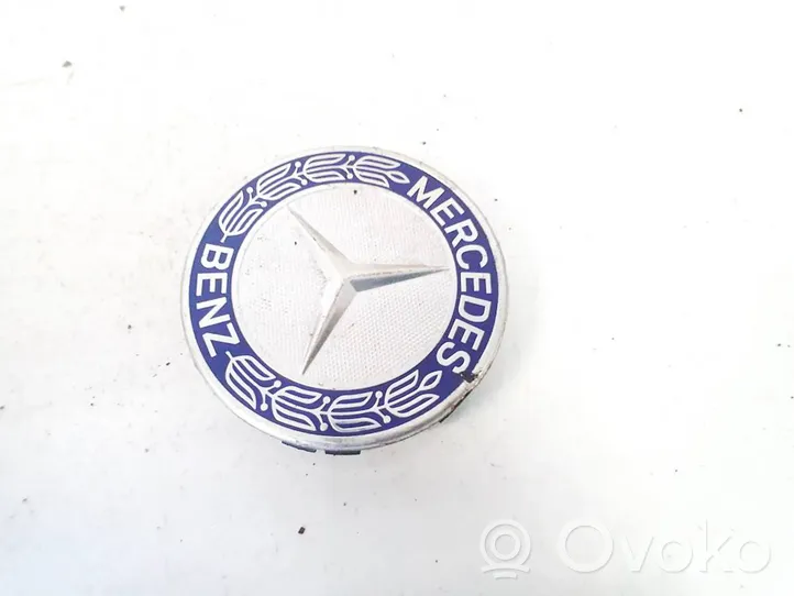 Mercedes-Benz C W204 Radnabendeckel Felgendeckel original a1714000125