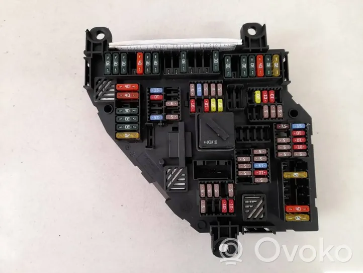BMW 5 GT F07 Skrzynka bezpieczników / Komplet 926492302