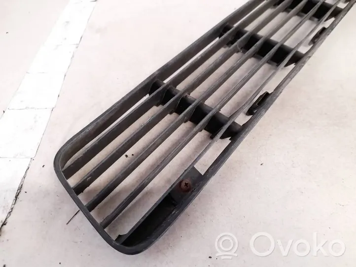 Volkswagen Caddy Front bumper lower grill 6k5853677