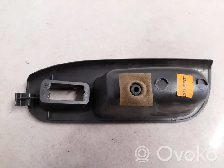 Renault Scenic I Front door window switch trim 7700431172